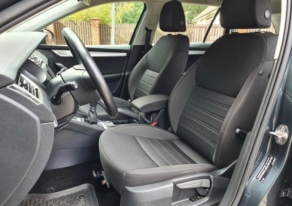 Skoda Octavia cena 69900 przebieg: 142442, rok produkcji 2019 z Łódź małe 407